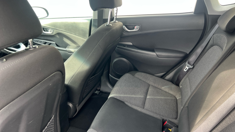 Hyundai KONA 100kW Premium 39kWh 5dr Auto Electric Hatchback